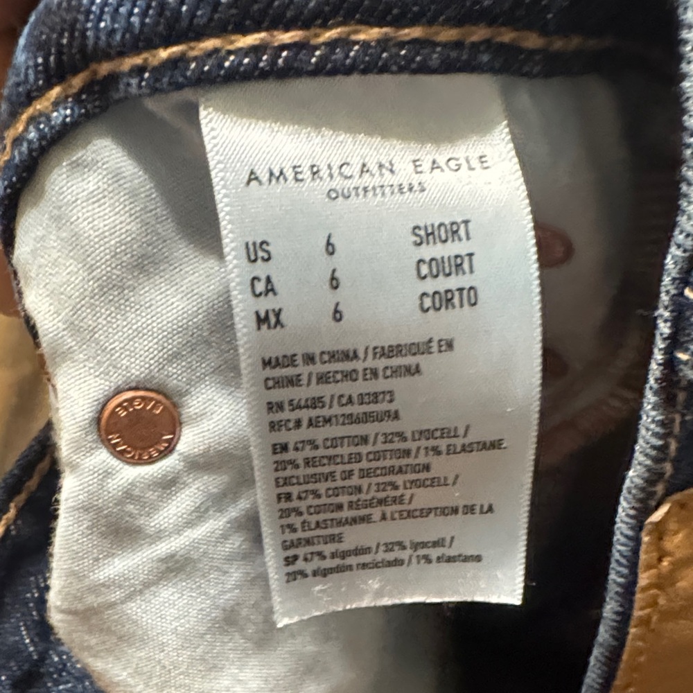 American Eagle Barrel Jeans - Picture 4 of 4